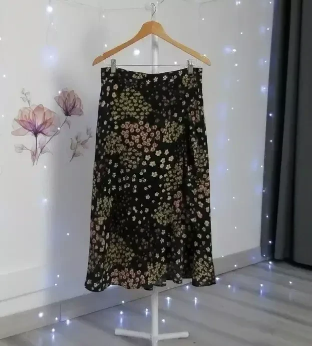 🌸 Falda Midi Floral - Elegante y Fluida (Talla S) – photo 5